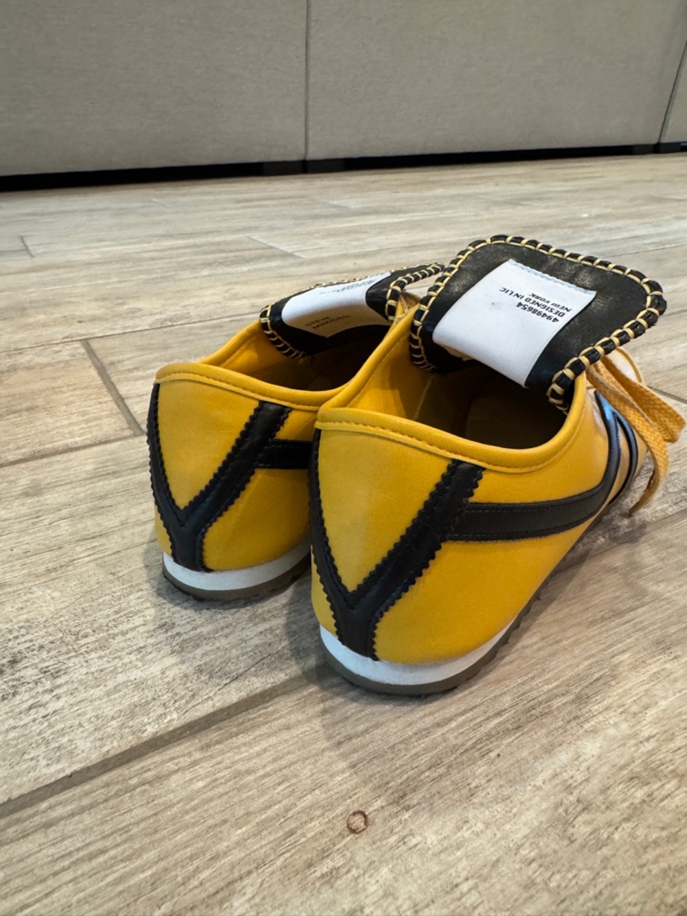 Jaiden by Steve Madden yellow sneakers casual leather size 9.5 - Picture 7 of 13